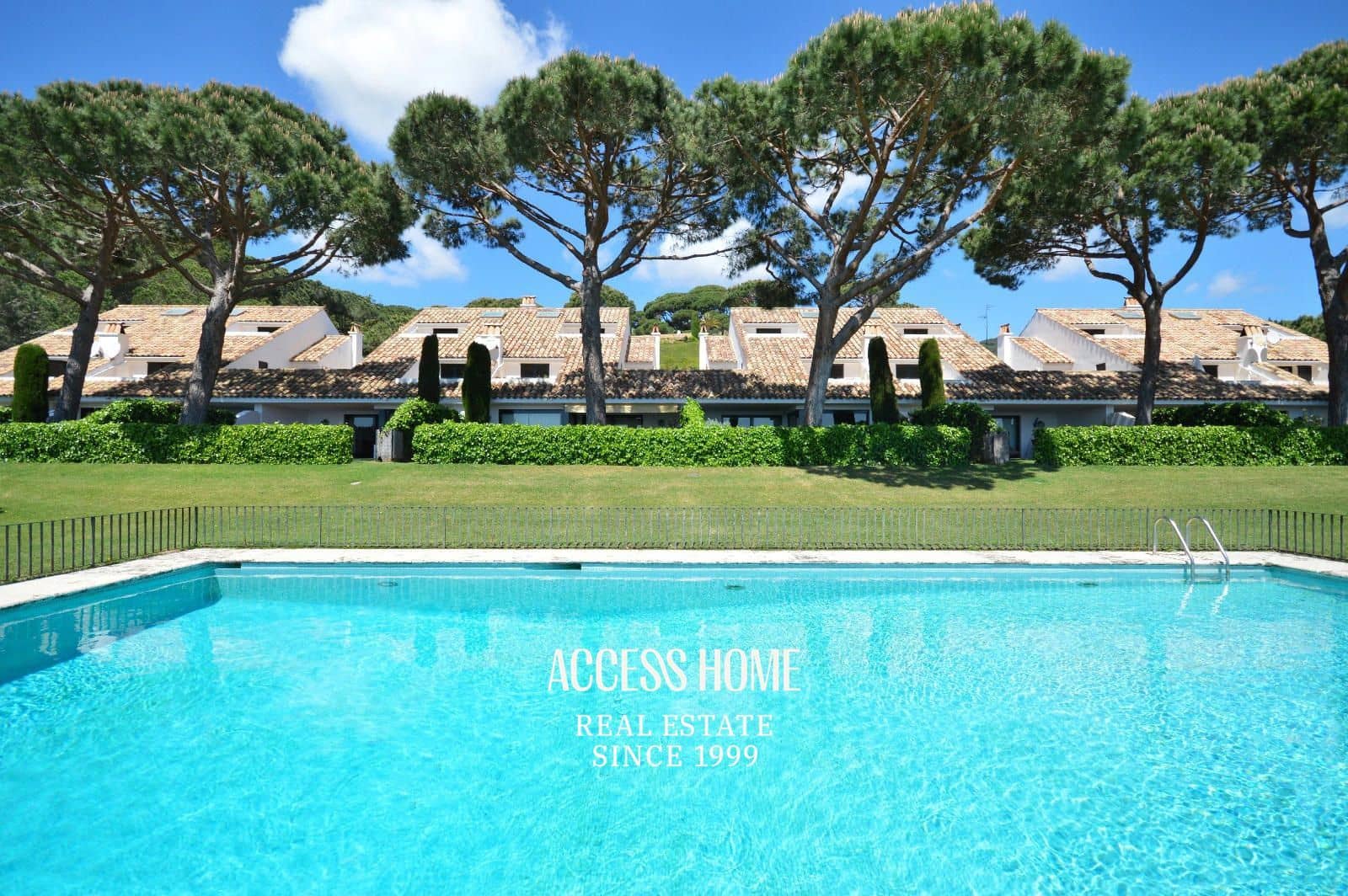 Casa de 5 habitaciones en Sant Vicenç de Montalt en alquiler con piscina garaje - 3.500 € (Ref: 9939054)