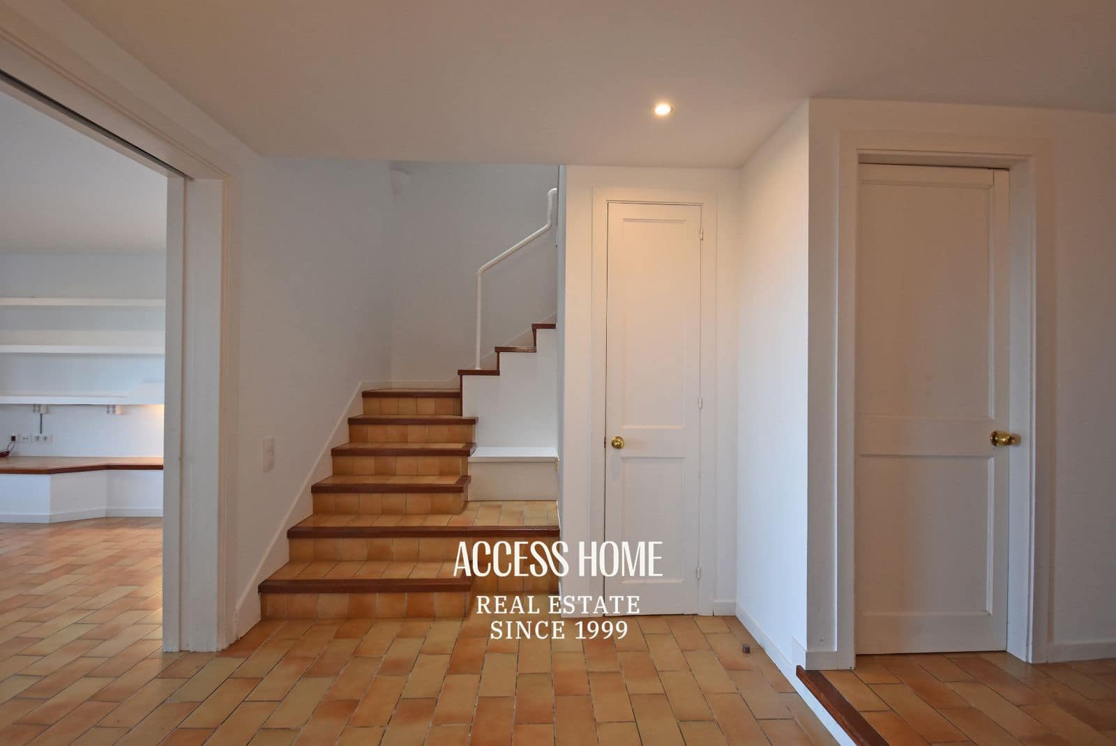 Maison de Ville de 5 chambres à louer à Sant Vicenc de Montalt avec piscine garage - 3 500 € (Ref: 9939054)
