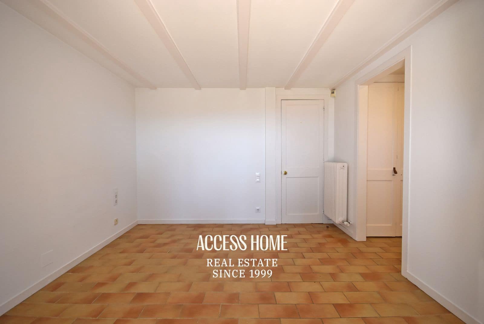 Maison de Ville de 5 chambres à louer à Sant Vicenc de Montalt avec piscine garage - 3 500 € (Ref: 9939054)