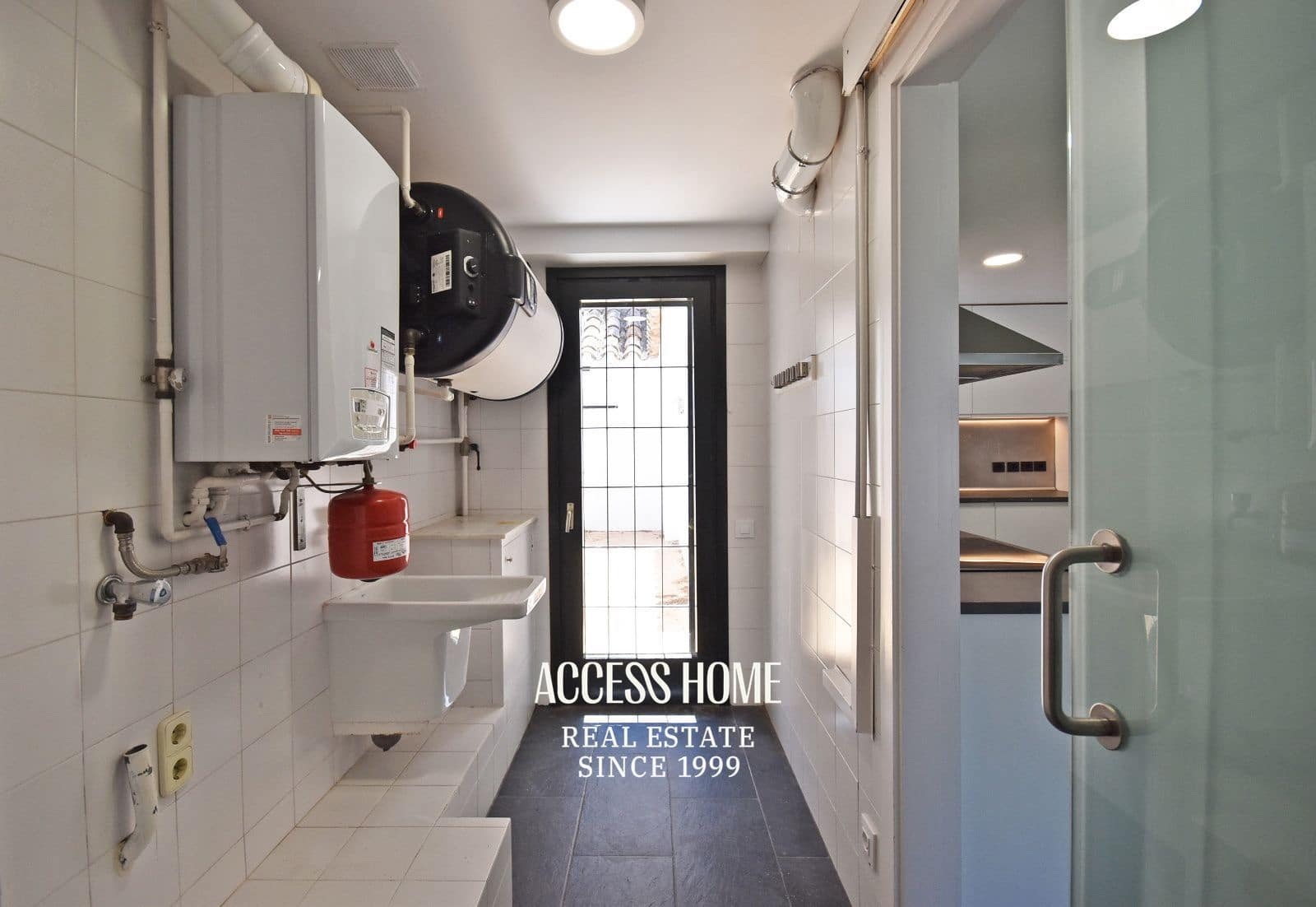 Maison de Ville de 5 chambres à louer à Sant Vicenc de Montalt avec piscine garage - 3 500 € (Ref: 9939054)