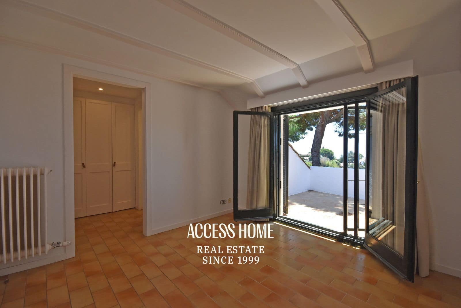 Maison de Ville de 5 chambres à louer à Sant Vicenc de Montalt avec piscine garage - 3 500 € (Ref: 9939054)