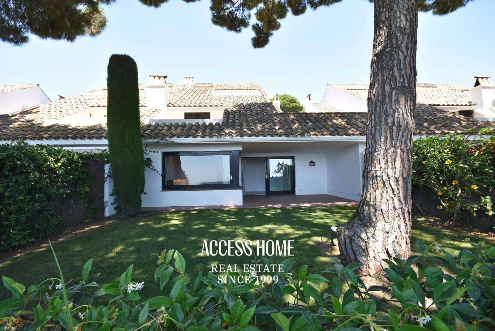 Maison de Ville de 5 chambres à louer à Sant Vicenc de Montalt avec piscine garage - 3 500 € (Ref: 9939054)