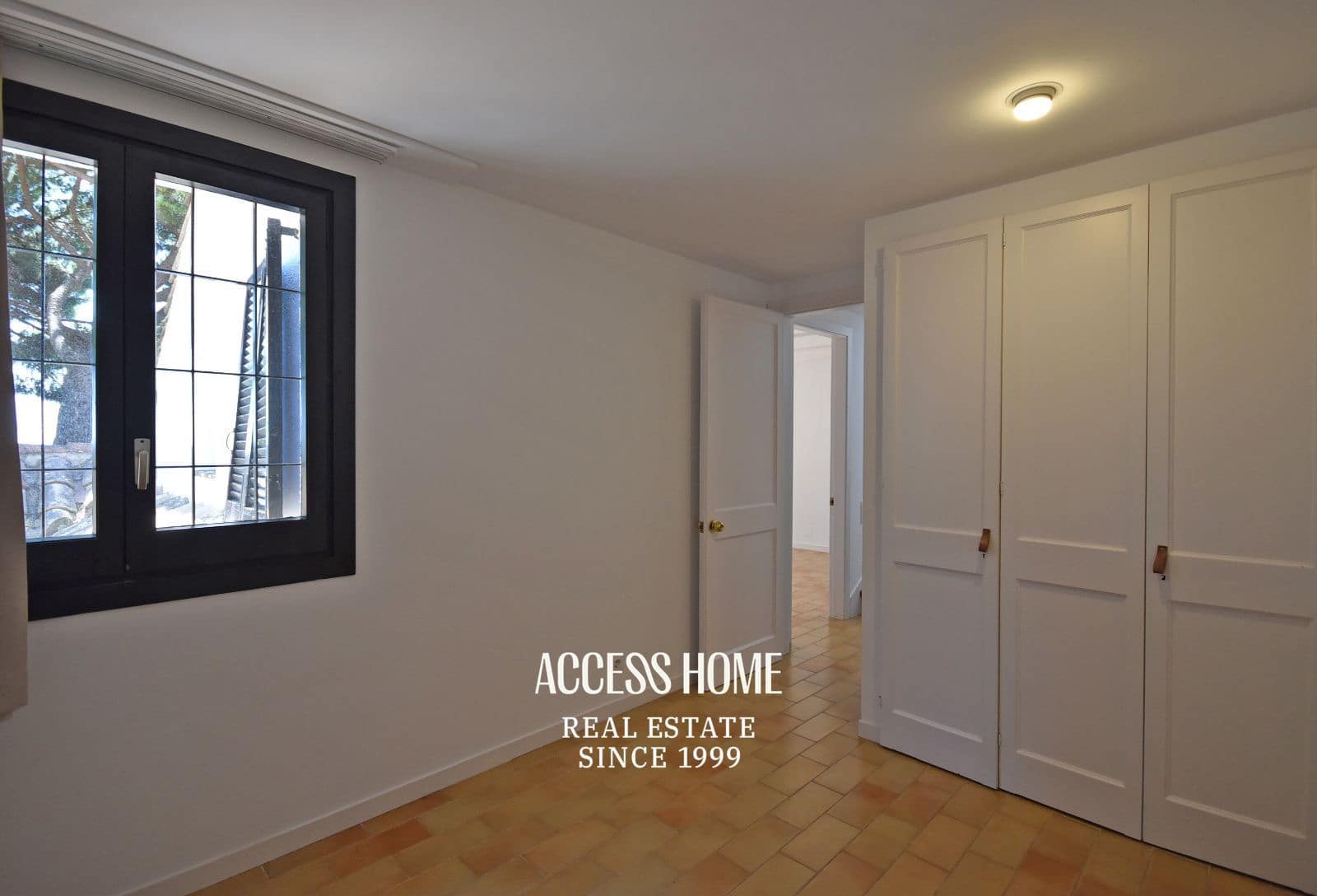Maison de Ville de 5 chambres à louer à Sant Vicenc de Montalt avec piscine garage - 3 500 € (Ref: 9939054)