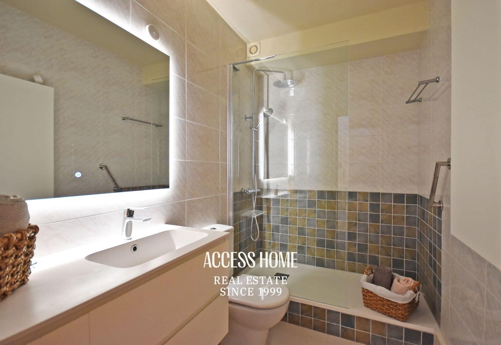 5 Zimmer Haus zu verkaufen in Premia de Mar mit Pool Garage - 690.000 € (Ref: 9941488)