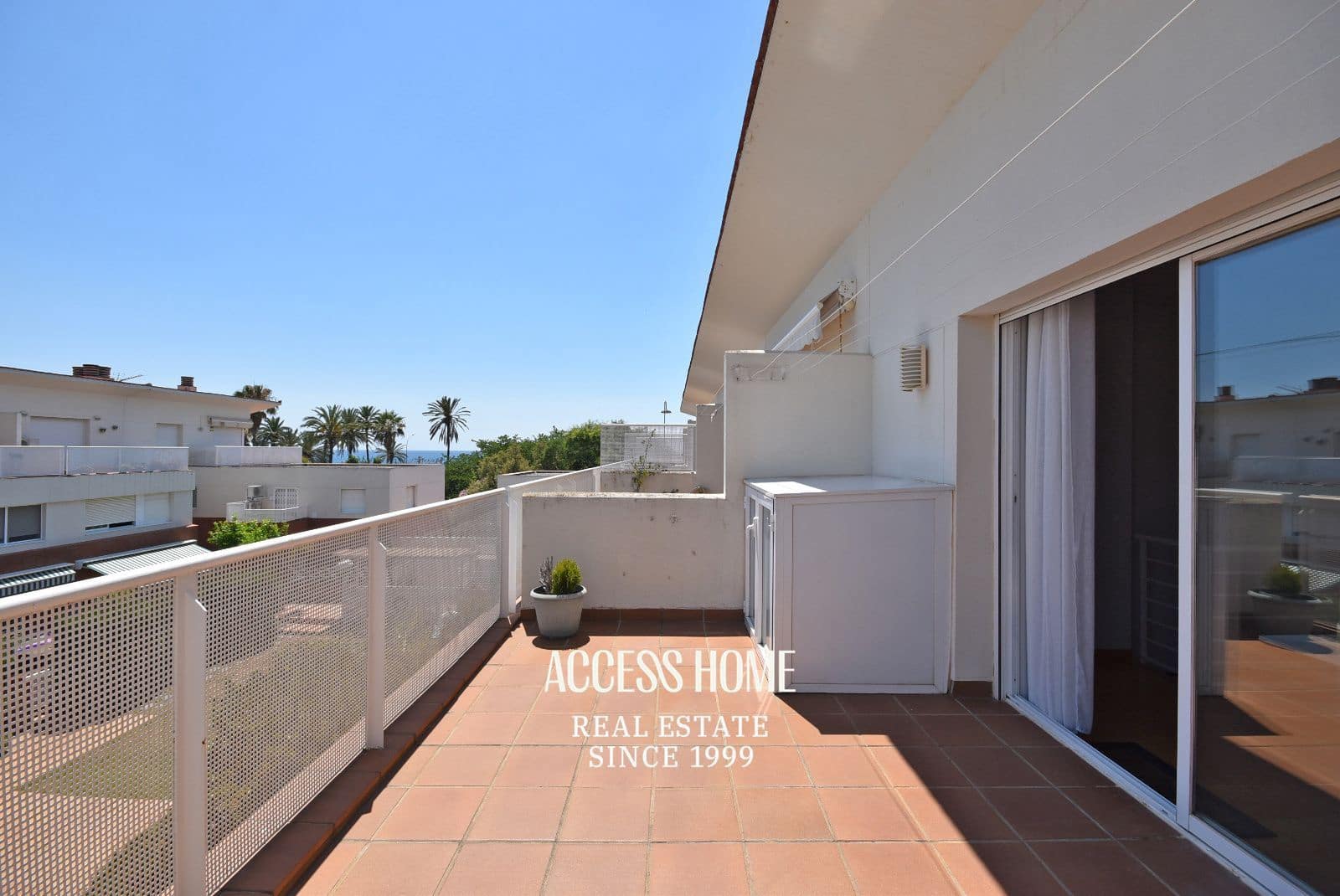 5 Zimmer Haus zu verkaufen in Premia de Mar mit Pool Garage - 690.000 € (Ref: 9941488)