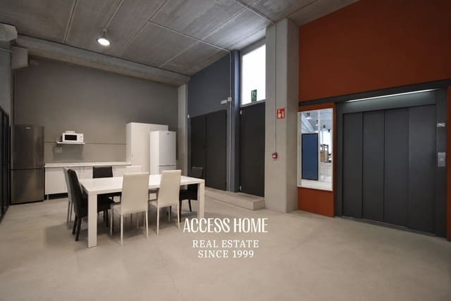 Kontor til salgs i Badalona - € 595 000 (Ref: 9956088)