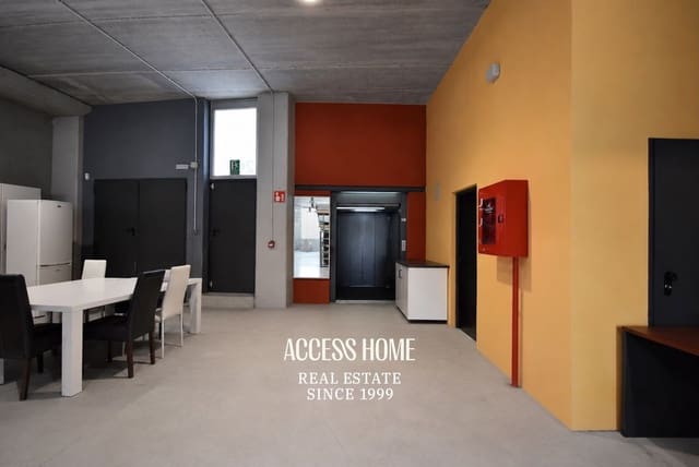 Kontor til salgs i Badalona - € 595 000 (Ref: 9956088)