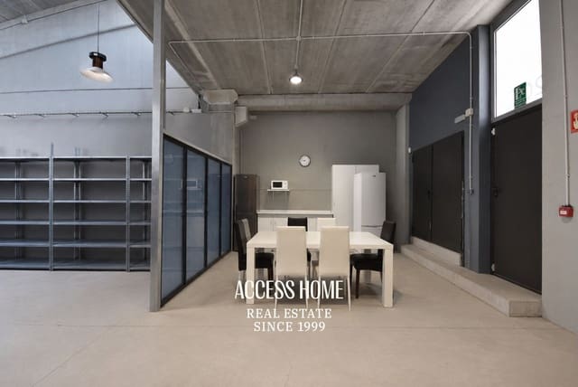Kontor til salgs i Badalona - € 595 000 (Ref: 9956088)
