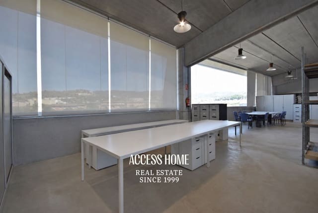 Kontor til salgs i Badalona - € 595 000 (Ref: 9956088)