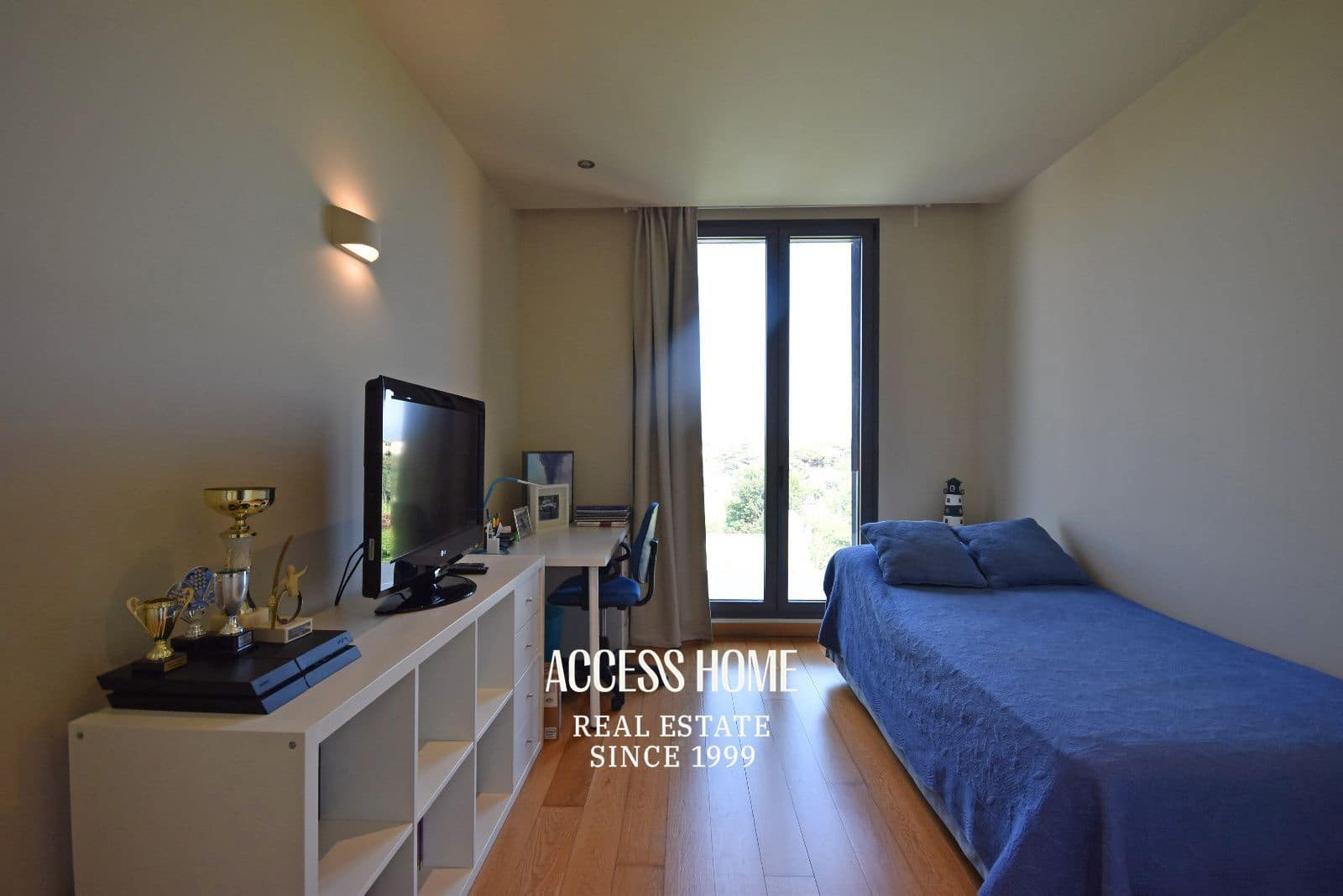 4 bedroom Villa for rent in Sant Vicenc de Montalt with pool garage - € 3,500 (Ref: 9961233)