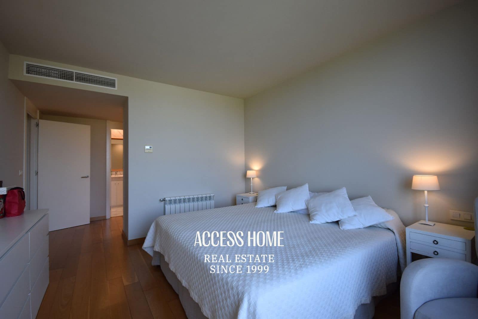 4 bedroom Villa for rent in Sant Vicenc de Montalt with pool garage - € 3,500 (Ref: 9961233)