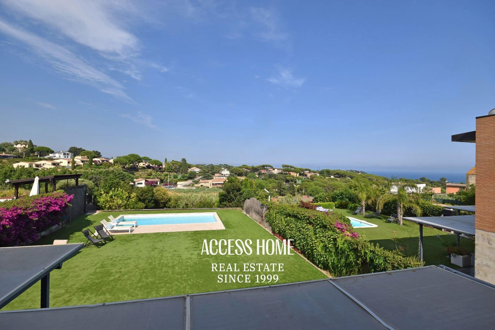 4 bedroom Villa for rent in Sant Vicenc de Montalt with pool garage - € 3,500 (Ref: 9961233)