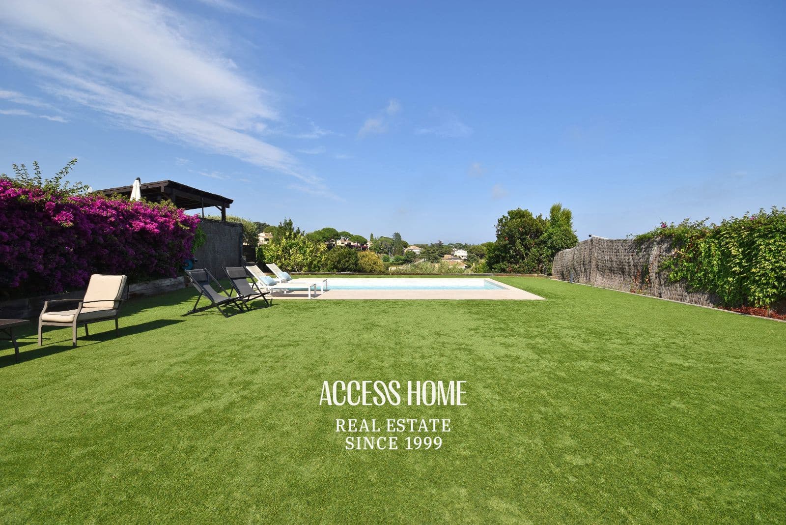 4 bedroom Villa for rent in Sant Vicenc de Montalt with pool garage - € 3,500 (Ref: 9961233)