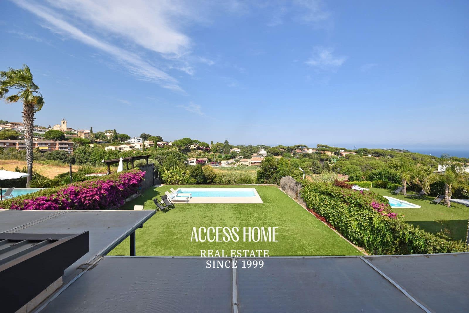 4 bedroom Villa for rent in Sant Vicenc de Montalt with pool garage - € 3,500 (Ref: 9961233)