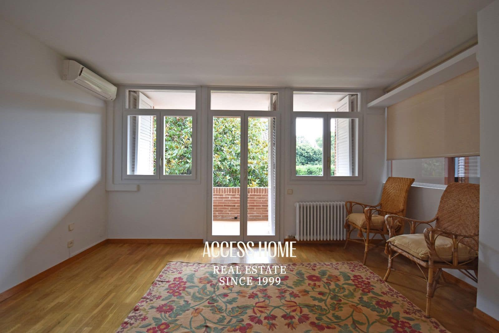4 bedroom Villa for sale in Sant Vicenc de Montalt with pool garage - € 1,550,000 (Ref: 9965918)