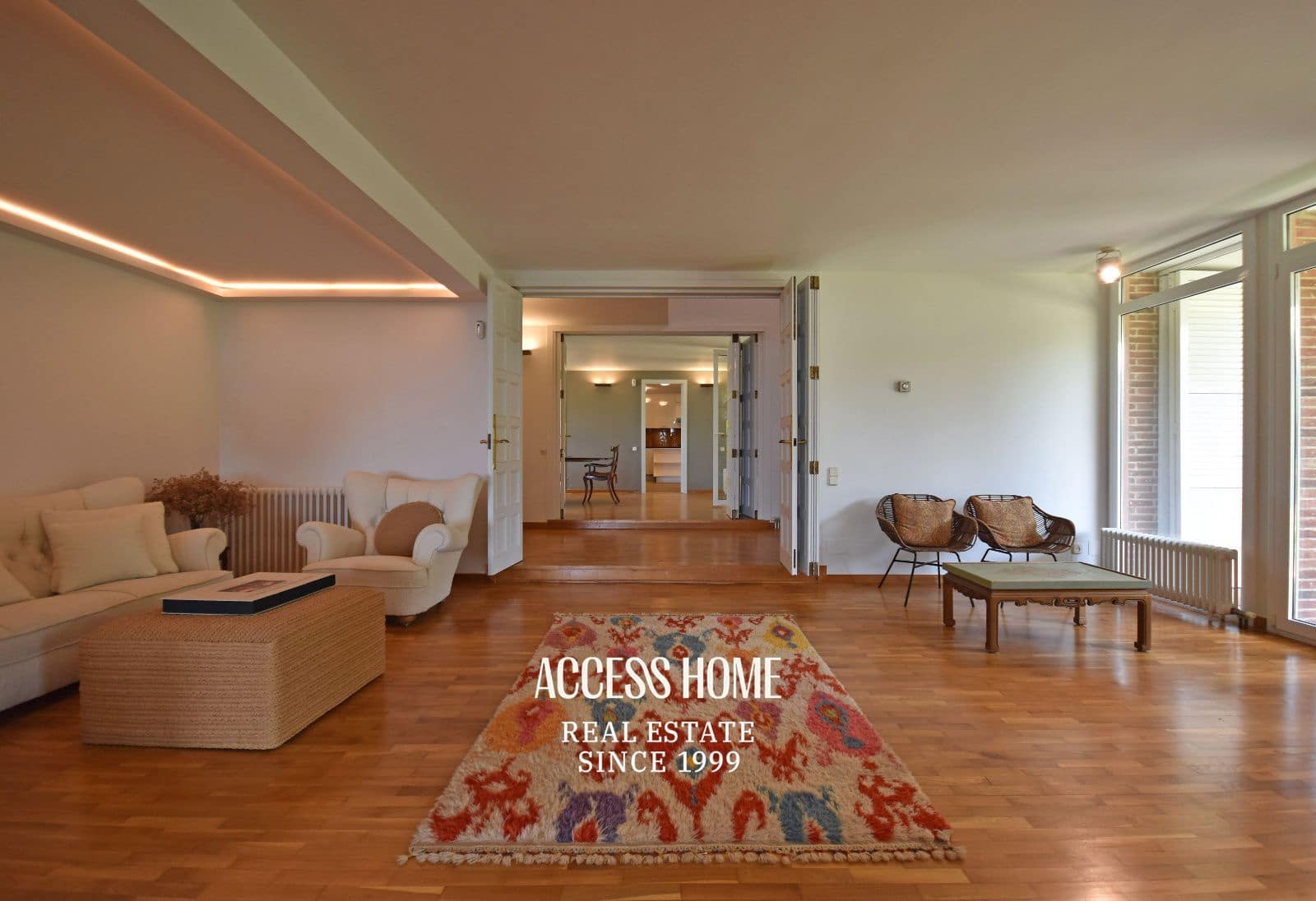 4 bedroom Villa for sale in Sant Vicenc de Montalt with pool garage - € 1,550,000 (Ref: 9965918)