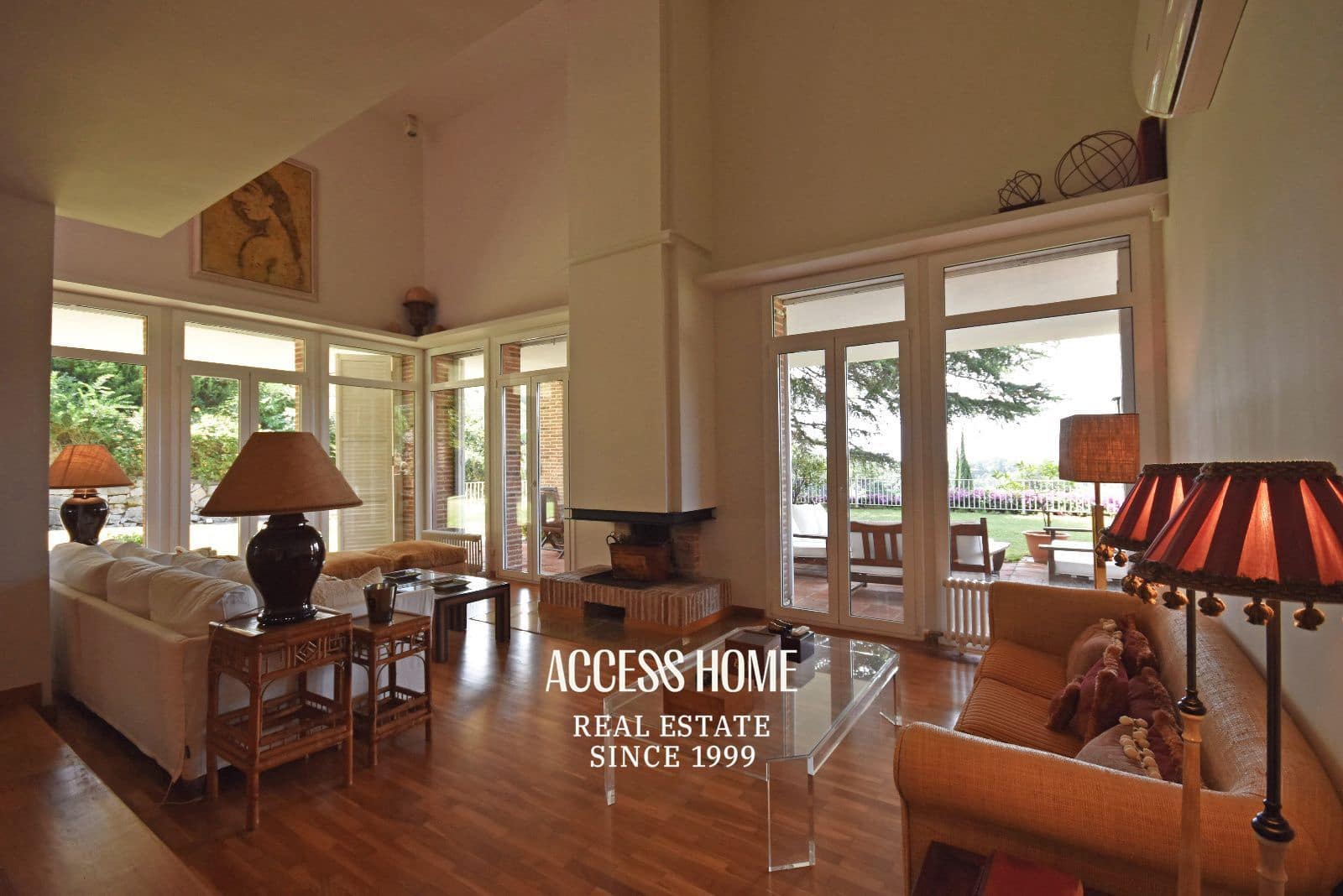 4 bedroom Villa for sale in Sant Vicenc de Montalt with pool garage - € 1,550,000 (Ref: 9965918)