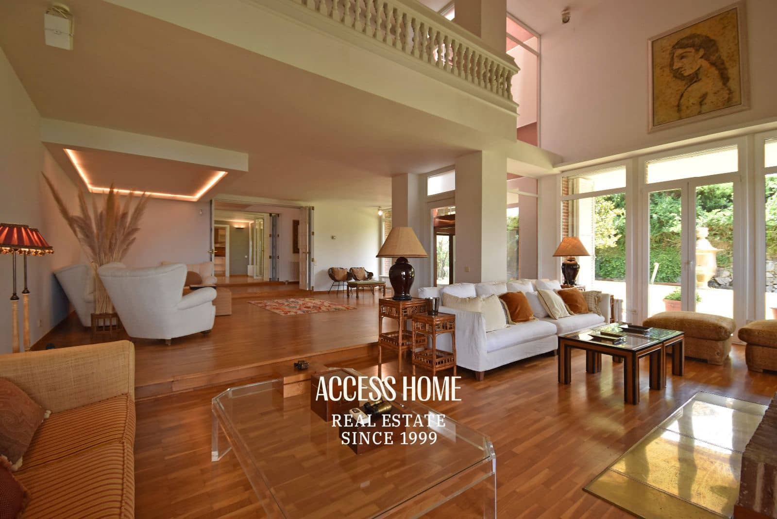 4 bedroom Villa for sale in Sant Vicenc de Montalt with pool garage - € 1,550,000 (Ref: 9965918)