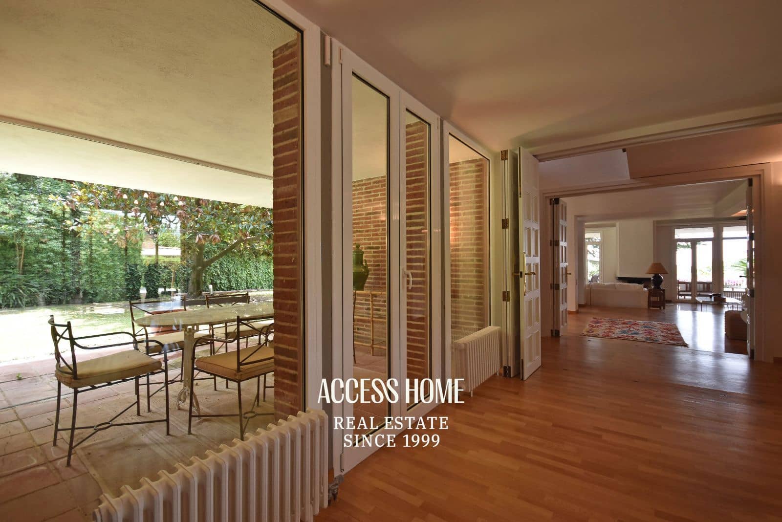 4 bedroom Villa for sale in Sant Vicenc de Montalt with pool garage - € 1,550,000 (Ref: 9965918)