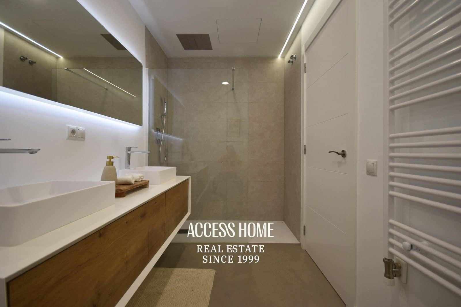 Chalet de 4 habitaciones en Alella en venta con piscina garaje - 1.045.000 € (Ref: 9974344)