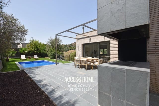 Chalet de 4 habitaciones en Alella en venta con piscina garaje - 1.045.000 € (Ref: 9974344)