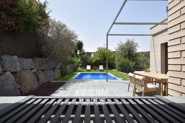 Chalet de 4 habitaciones en Alella en venta con piscina garaje - 1.045.000 € (Ref: 9974344)
