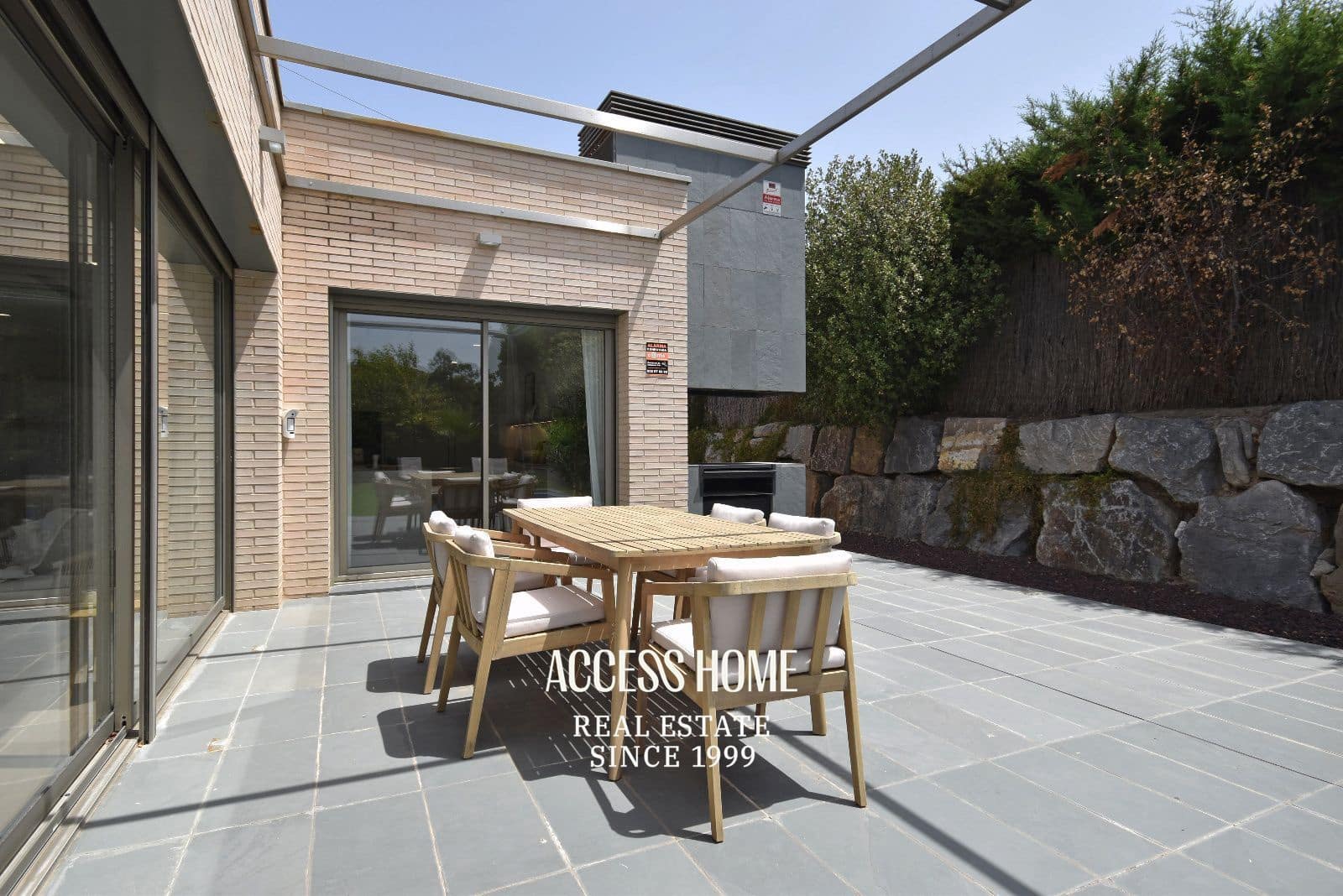 Chalet de 4 habitaciones en Alella en venta con piscina garaje - 1.045.000 € (Ref: 9974344)