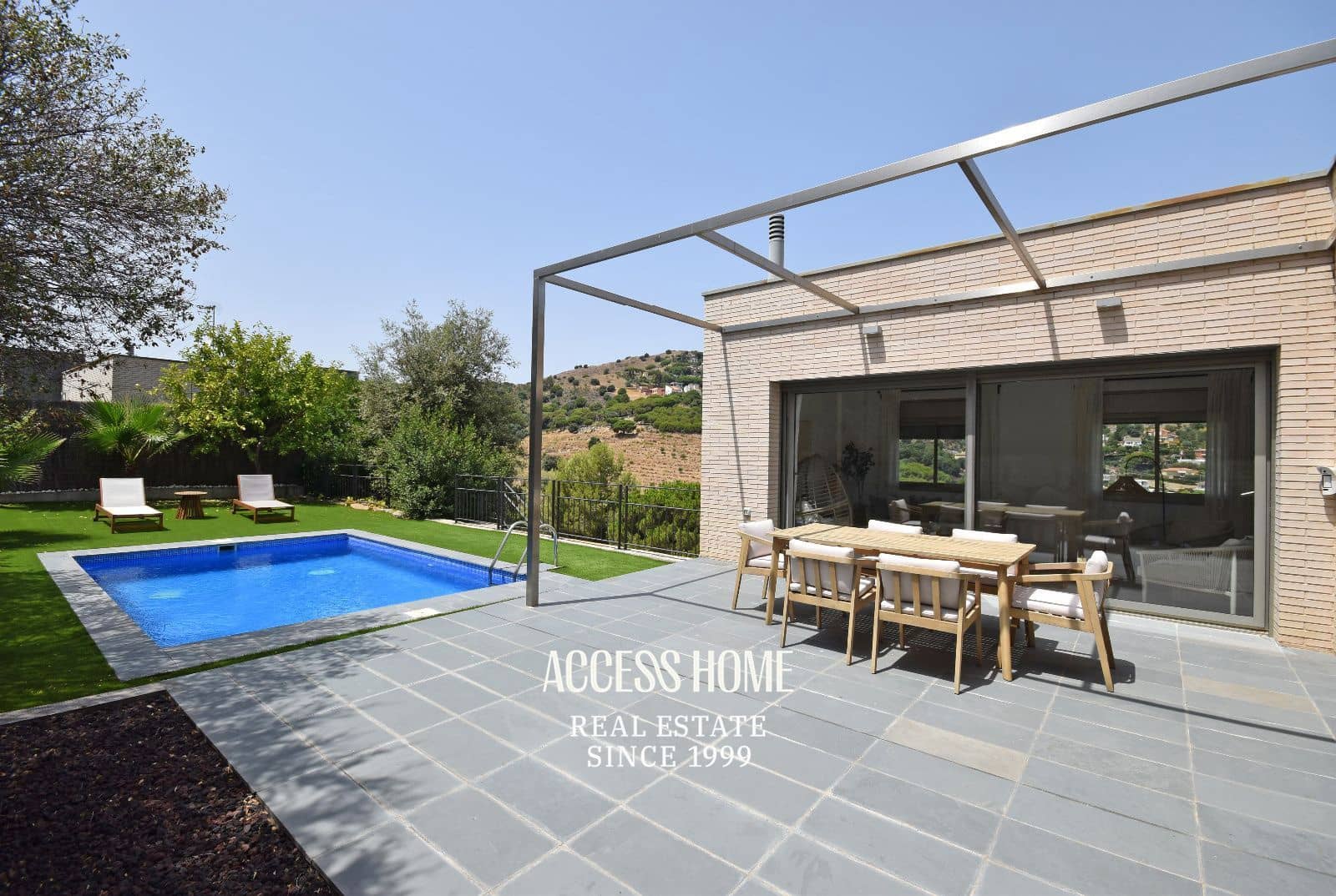 Chalet de 4 habitaciones en Alella en venta con piscina garaje - 1.045.000 € (Ref: 9974344)