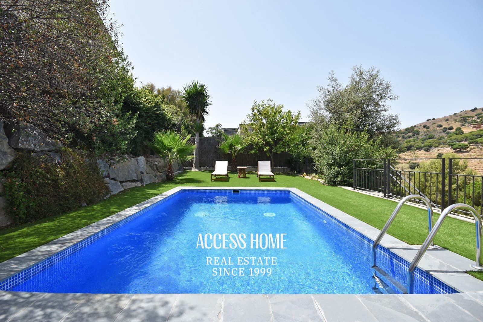Chalet de 4 habitaciones en Alella en venta con piscina garaje - 1.045.000 € (Ref: 9974344)