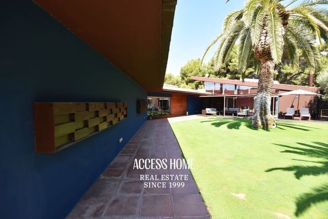 6 soveværelse Villa til salg i Sant Vicenç de Montalt med swimmingpool garage - € 2.300.000 (Ref: 9983941)