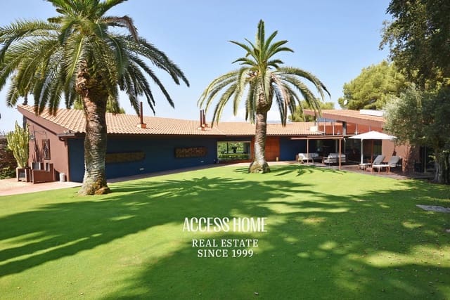 6 soveværelse Villa til salg i Sant Vicenç de Montalt med swimmingpool garage - € 2.300.000 (Ref: 9983941)