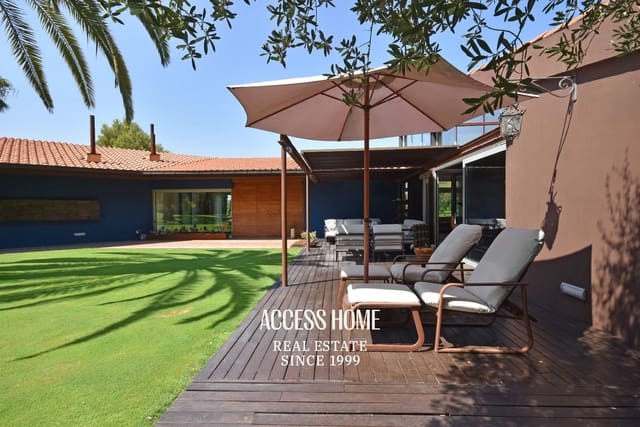 6 soveværelse Villa til salg i Sant Vicenç de Montalt med swimmingpool garage - € 2.300.000 (Ref: 9983941)