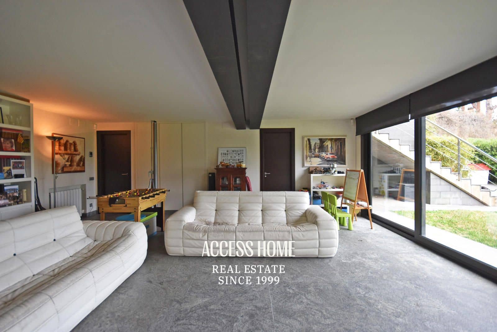 3 bedroom Villa for sale in Premia de Dalt with garage - € 1,149,000 (Ref: 9984032)