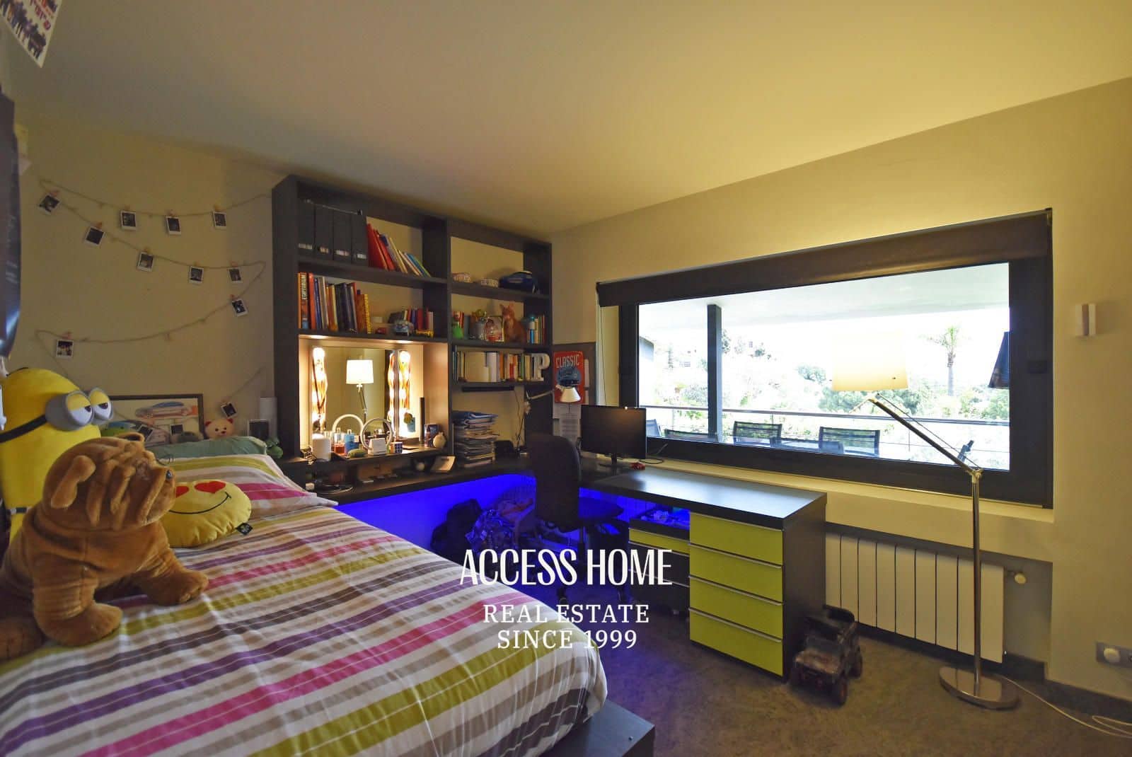 3 bedroom Villa for sale in Premia de Dalt with garage - € 1,149,000 (Ref: 9984032)