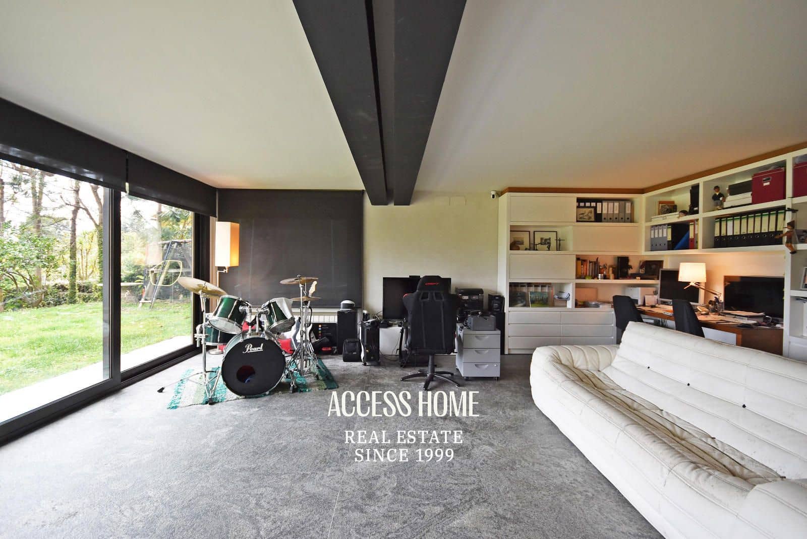 3 bedroom Villa for sale in Premia de Dalt with garage - € 1,149,000 (Ref: 9984032)