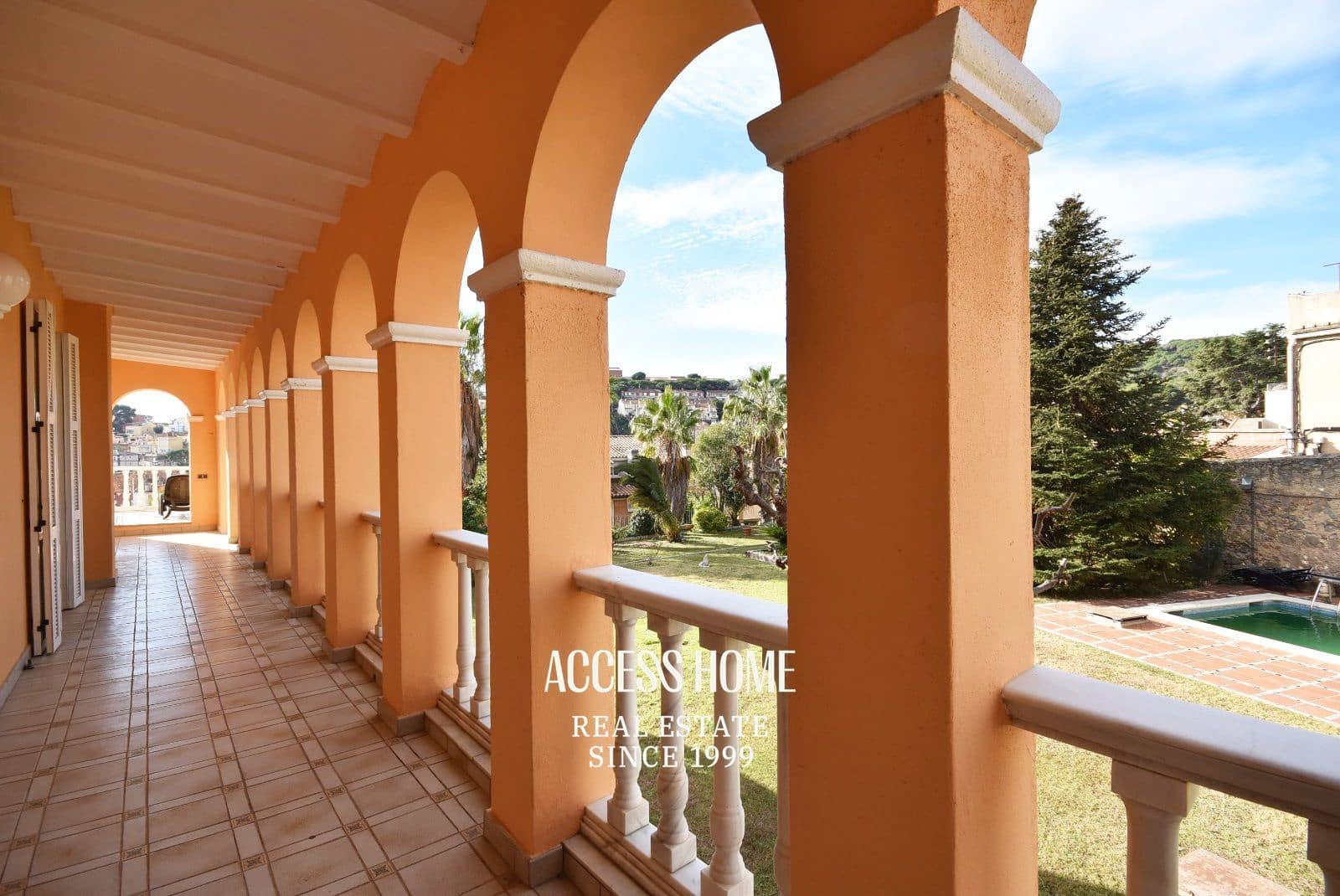 11 sypialnia Willa na sprzedaż w Teia z basenem garażem - 1 800 000 € (Ref: 9997659)