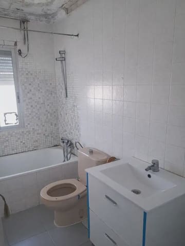 3 sovrum Lägenhet till salu i Móstoles - 185 000 € (Ref: 10030988)