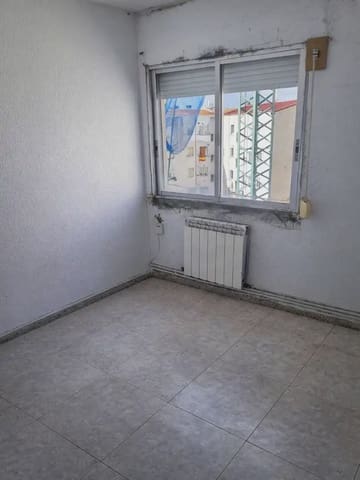 3 sovrum Lägenhet till salu i Móstoles - 185 000 € (Ref: 10030988)