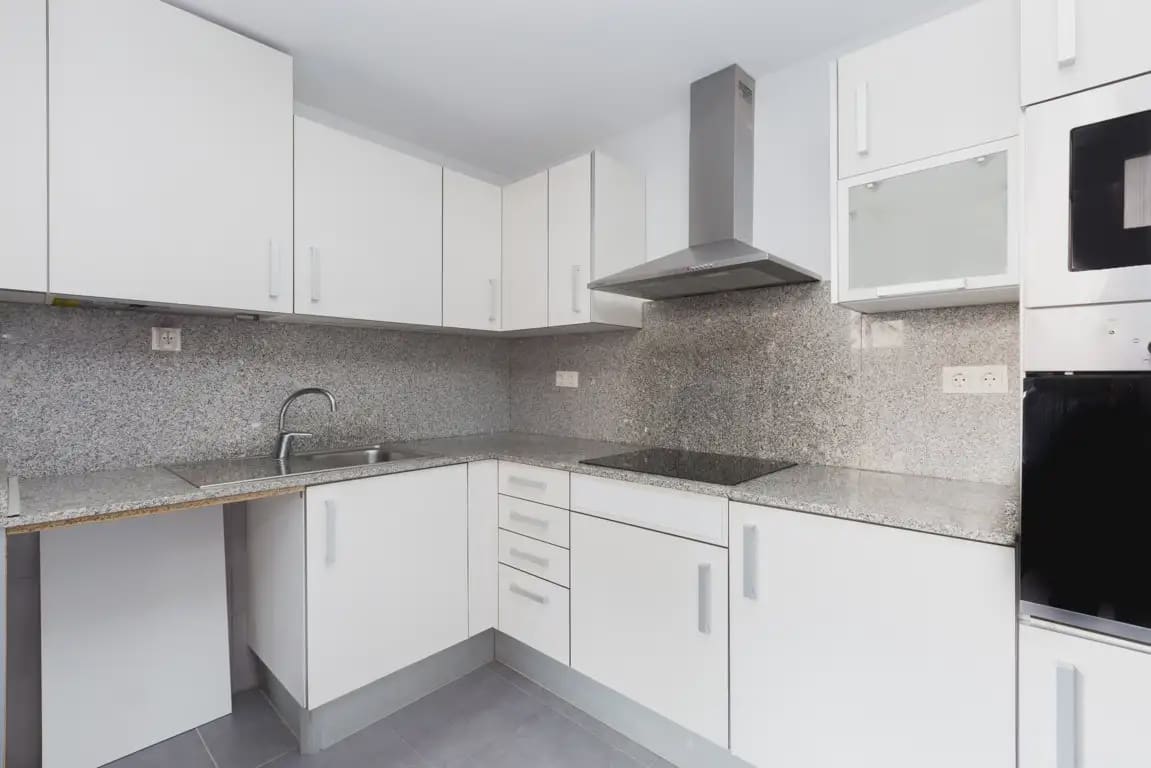 3 sovrum Lägenhet till salu i Girona stad - 286 400 € (Ref: 10030990)