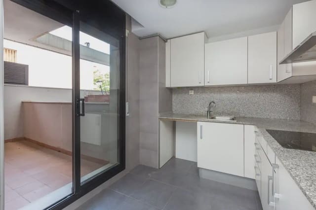 3 bedroom Flat for sale in Girona city - € 334,490 (Ref: 10030991)