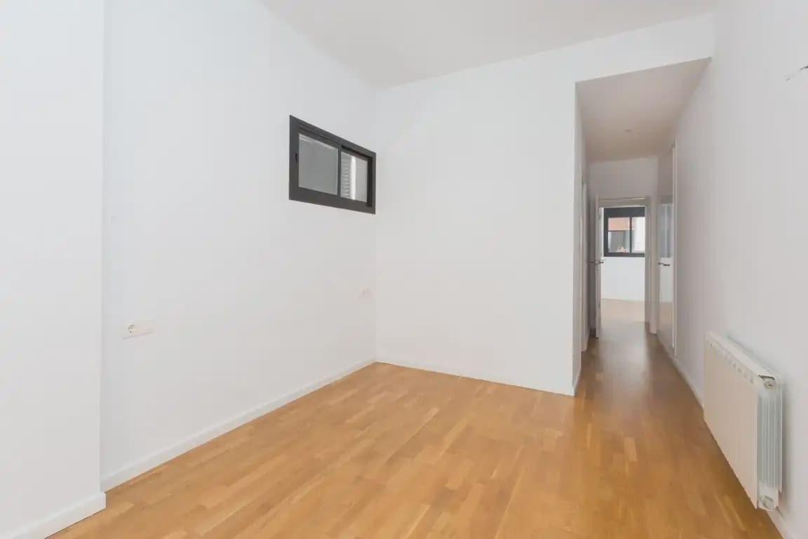 Piso de 3 habitaciones en Girona ciudad en venta - 334.490 € (Ref: 10030991)