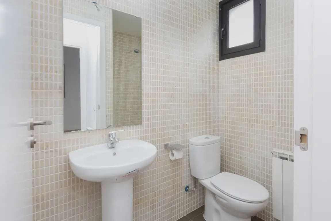 Piso de 3 habitaciones en Girona ciudad en venta - 334.490 € (Ref: 10030991)