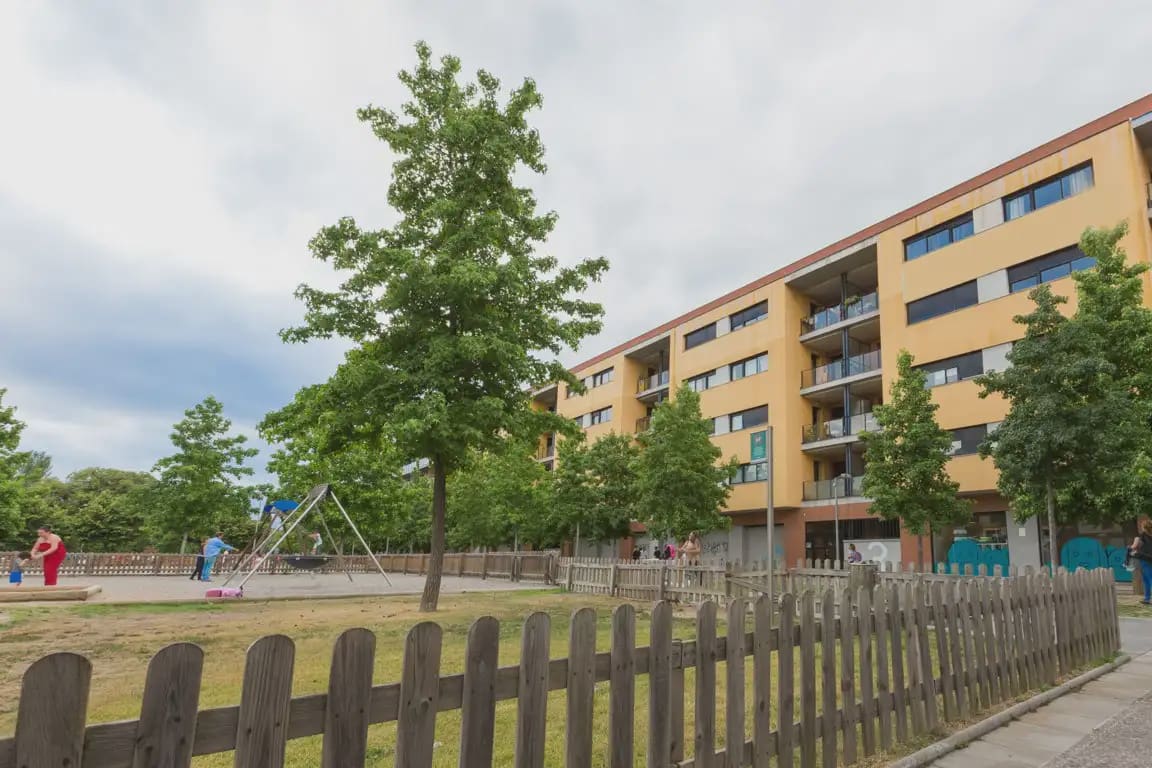 Piso de 3 habitaciones en Girona ciudad en venta - 334.490 € (Ref: 10030991)