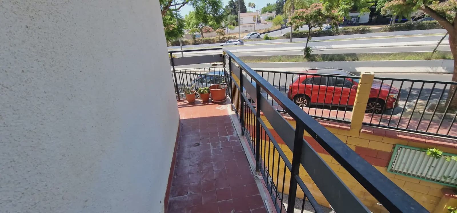 3 Zimmer Wohnung zu verkaufen in Malaga Stadt mit Pool Garage - 250.000 € (Ref: 10030992)
