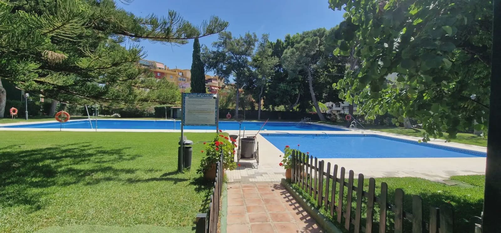 3 Zimmer Wohnung zu verkaufen in Malaga Stadt mit Pool Garage - 250.000 € (Ref: 10030992)