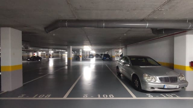 Garage til salg i Santander - € 9.000 (Ref: 8661180)