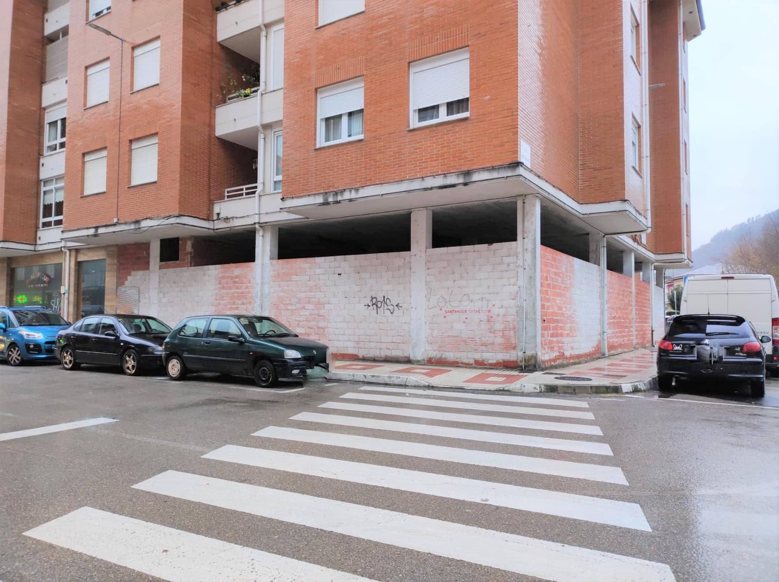 Commercial for sale in Los Corrales de Buelna - € 203,500 (Ref: 8727099)