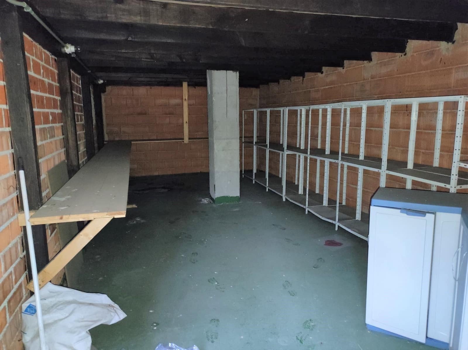 Commercial for sale in Los Corrales de Buelna - € 203,500 (Ref: 8727099)