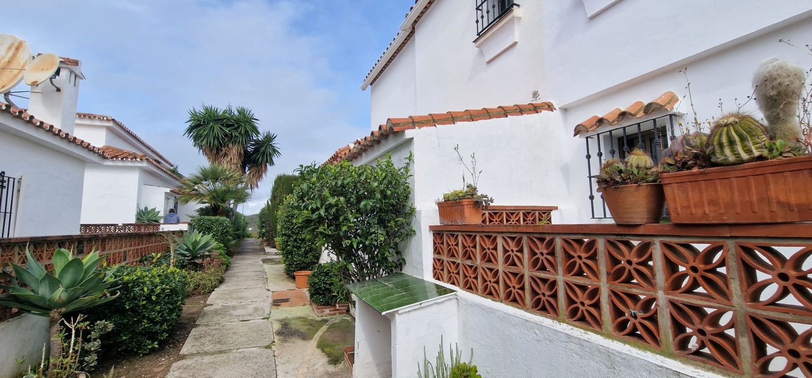 4 quarto Moradia Geminada para venda em Manilva - 295 000 € (Ref: 8882288)