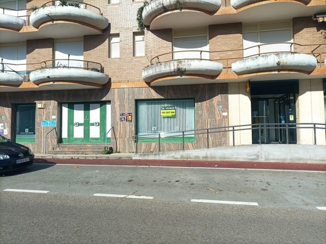 Comercial para venda em Arnuero - 155 400 € (Ref: 8998323)